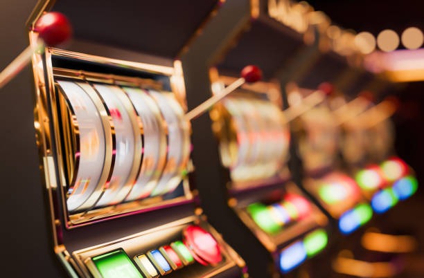 Live dealer blackjack table streamed on edwinslot Gem Saviour mobile app